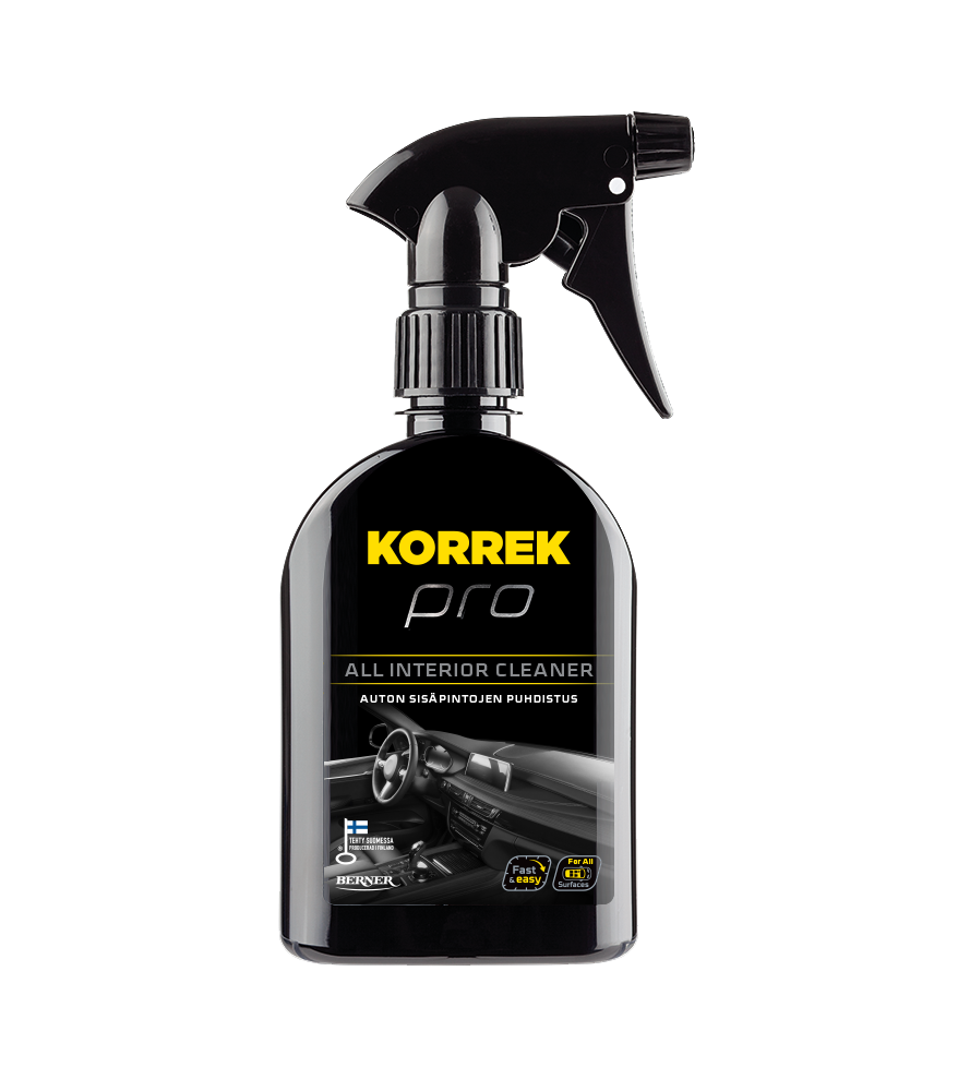 Musta Korrek Pro All Interior Cleaner pullo trigger-spraylla, auton sisäpintojen puhdistukseen suunniteltu ammattilaistuote nahka- ja kuntouttamispinnoille.
